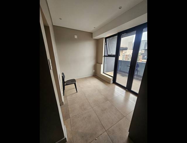 BEDROOM STUDIO APARTMENT FOR SALE IN SANDOWN